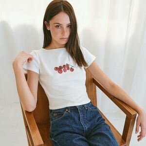 Lisa says gah! Alex tee in Pomodoro sold out! $78 small tomato